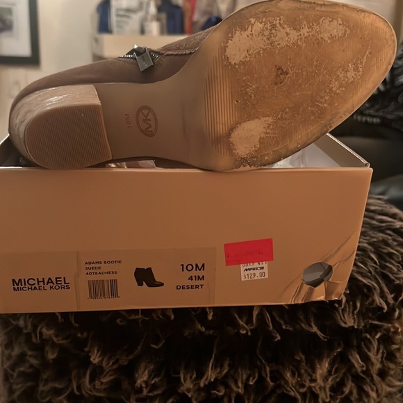 Light color Tan Michael Kors heels - Picture 4 of 6